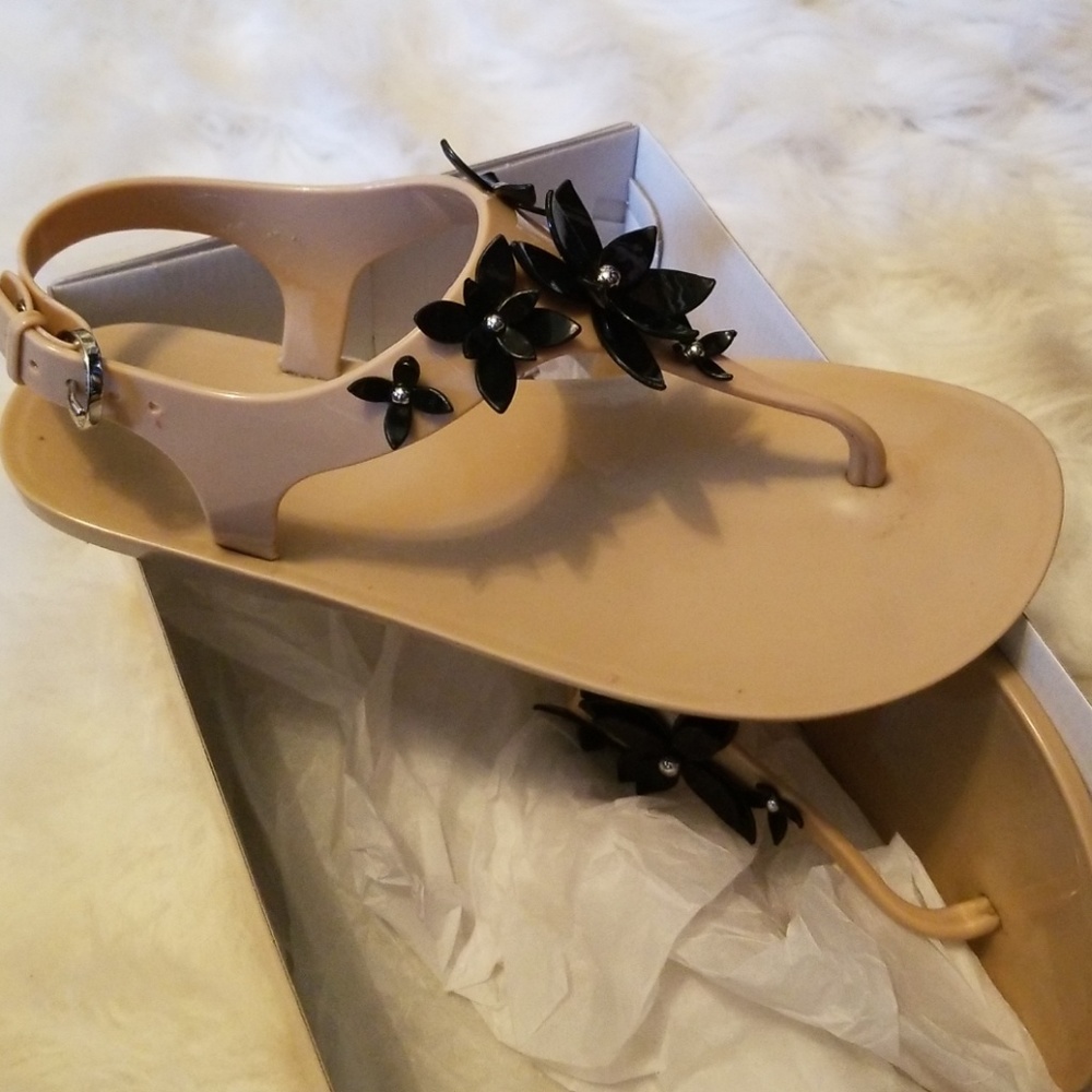 Lola jelly thongs